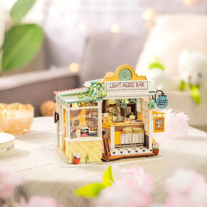 Casa en Miniatura: Bar de Música Ligera - Image 3