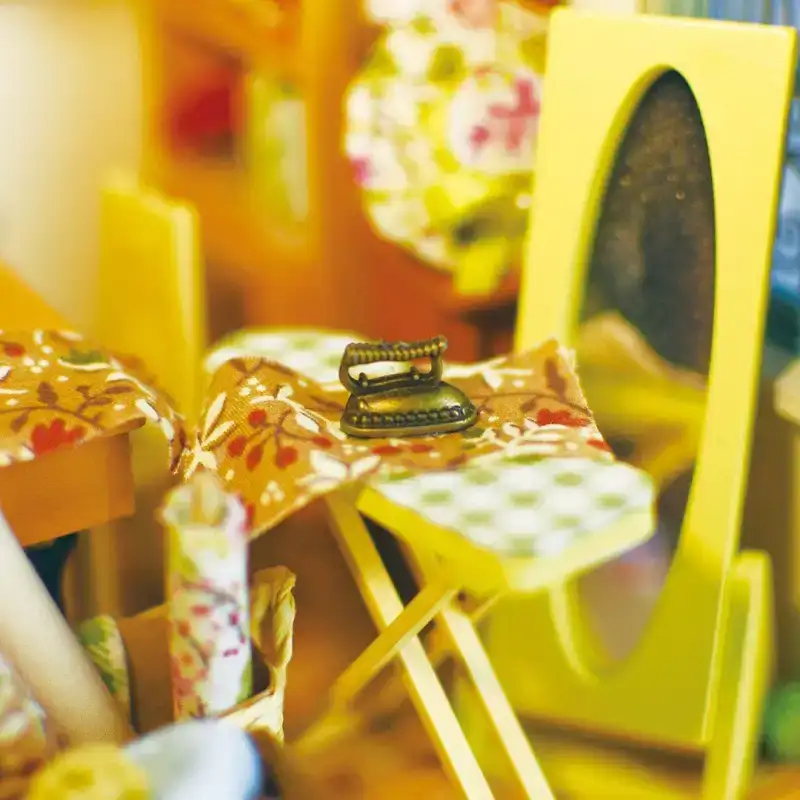 Casa Miniatura Sala de Costura de Lisa - Image 5