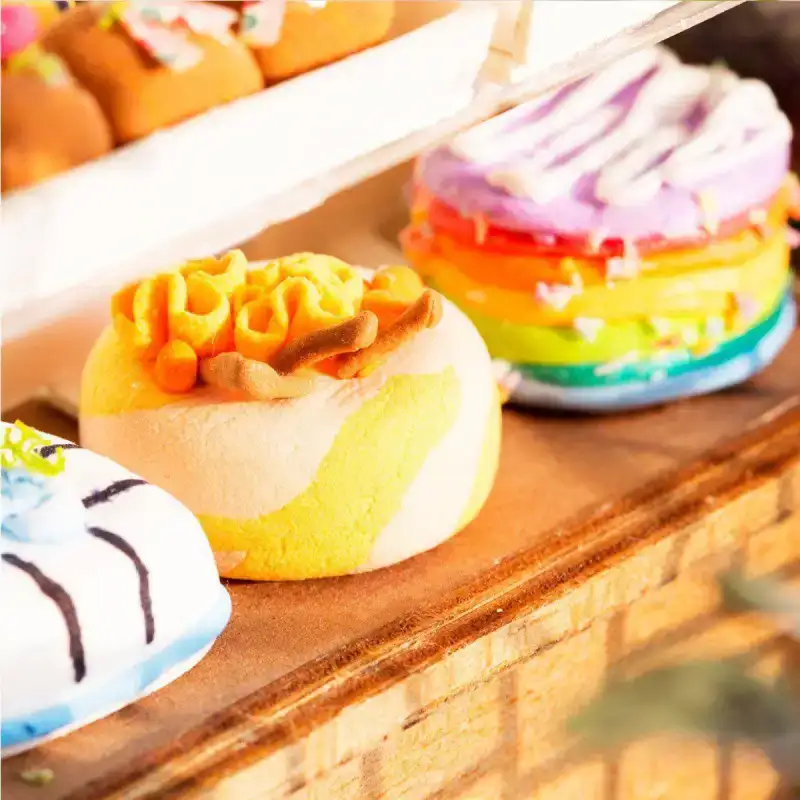 Casa Miniatura Señorita Tienda de Postres - Image 2